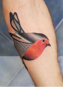 tatuaż z motywem ptaka gil