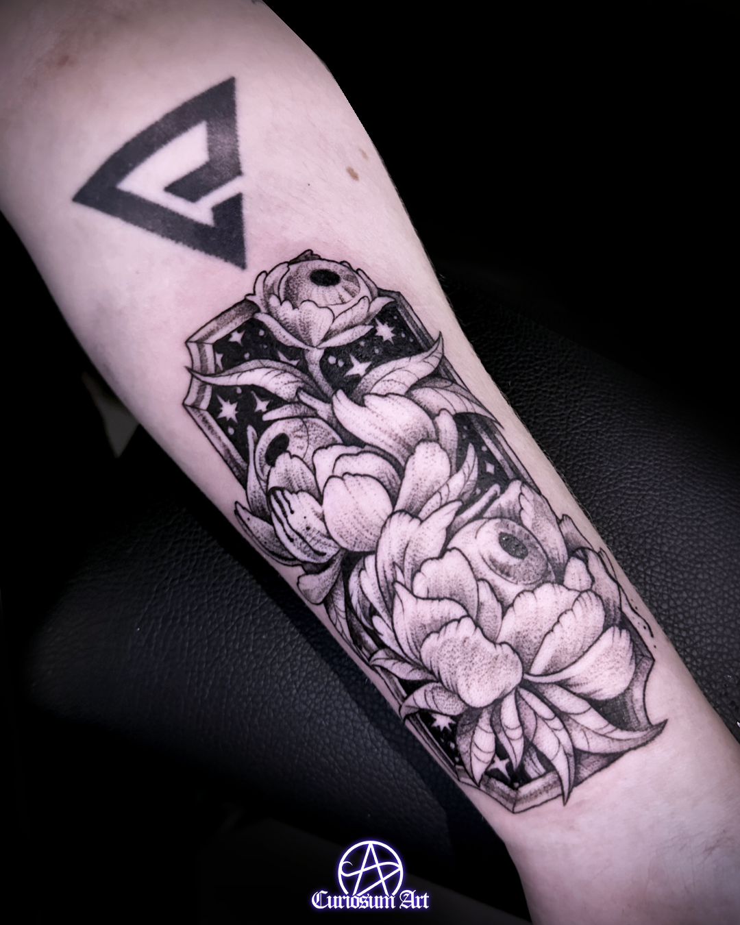 20251125 Rama Z Kwiatami